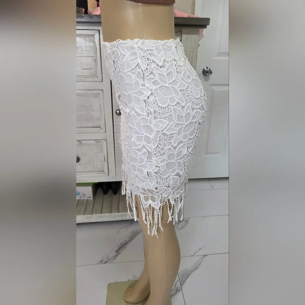FAVLUX White Floral Lace Pencil Skirt with Fringe